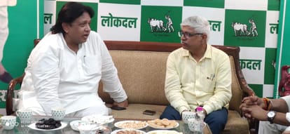 कांग्रेस के यूपी प्रभारी से लोकदल के राष्ट्रीय अध्यक्ष से मुलाकात।