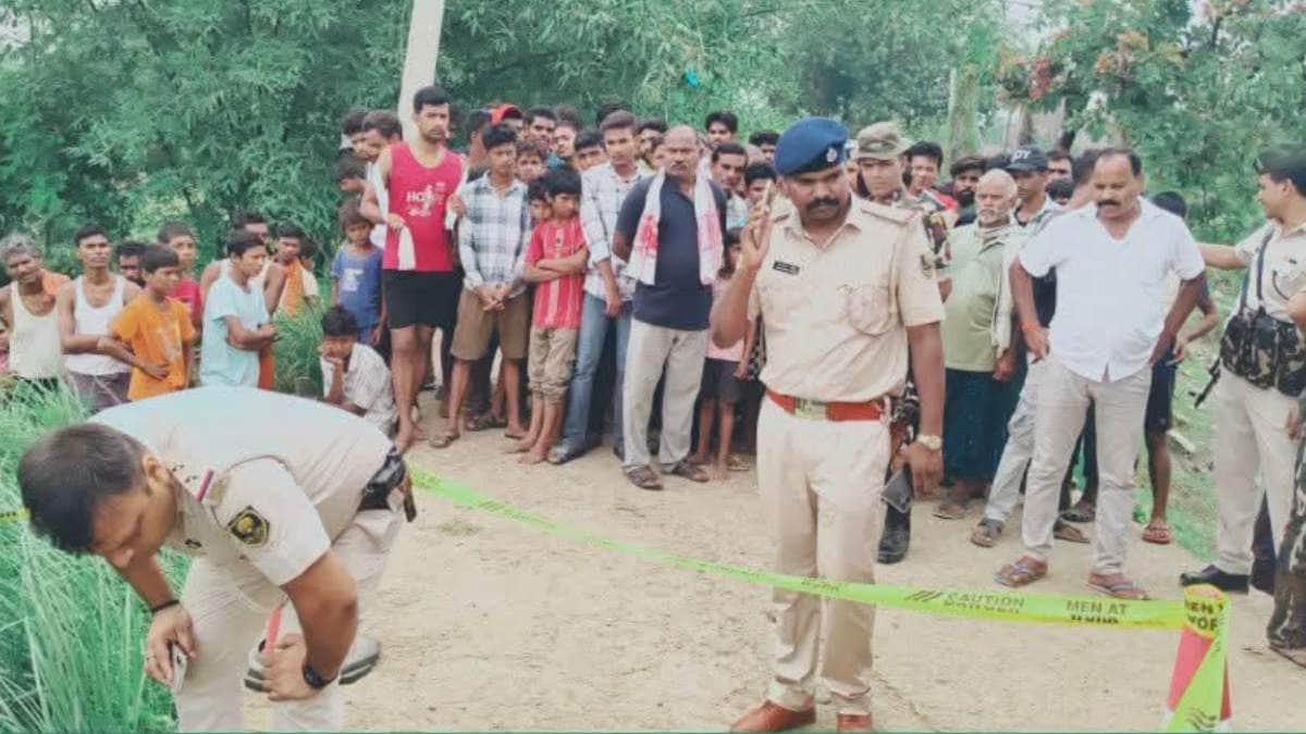 मौके पर मौजूद पुलिस
