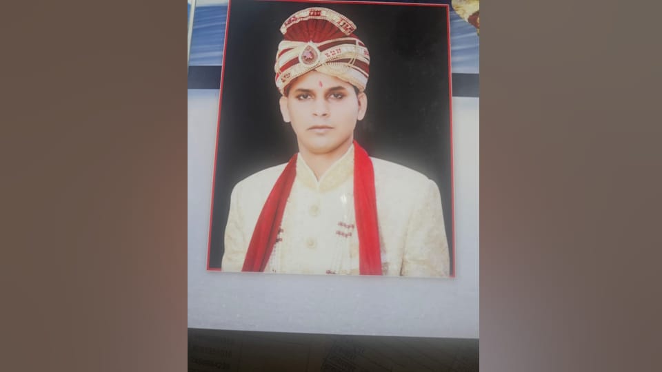 Meerut Snake atul murder Damini posts on Facebook that raised suspicions while Atul kept expressing his love