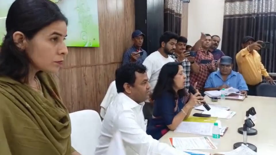 नगर निगम की बैठक