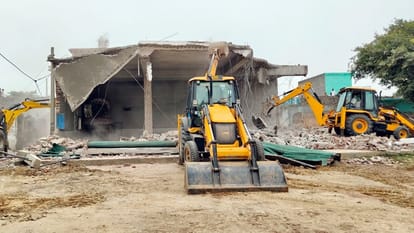 Encroachment made 50 years ago in Sambhal: Bulldozer used on Imambara and Mazar built on government land