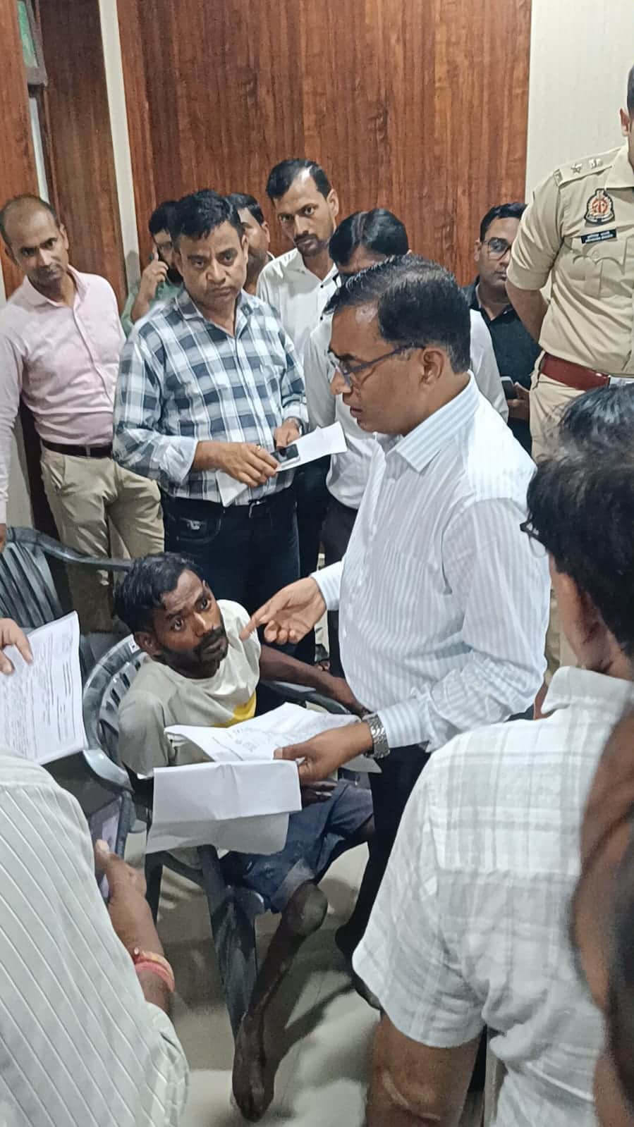 Auraiya DM reaches out differently-abled complainant during Sampoorna Samadhan Diwas