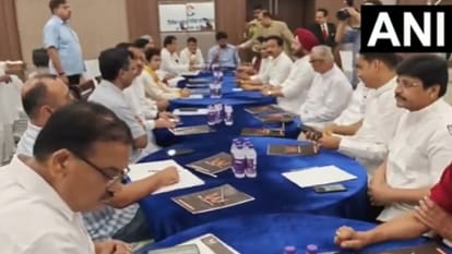 उत्तराखंड प्रदेश कांग्रेस कमेटी की बैठक