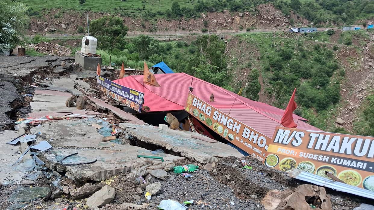 Cloudburst in Chenani flattens market eight shops sink 25 feet.