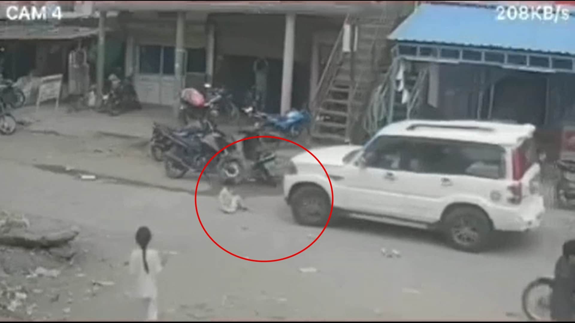 भोपाल में तीन साल की मासूम को स्कॉर्पियो ने रौंद दिया।