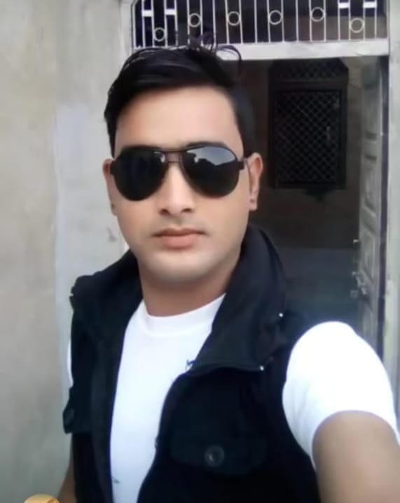 Auraiya youth killed in Agra road accident, family mourns as body reaches village