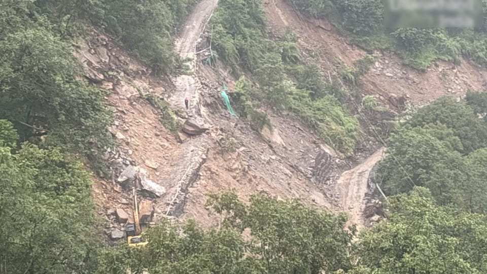 Landslide: Yamunotri Highway blocked by debris and boulders deteriorating weather disrupts multiple routes