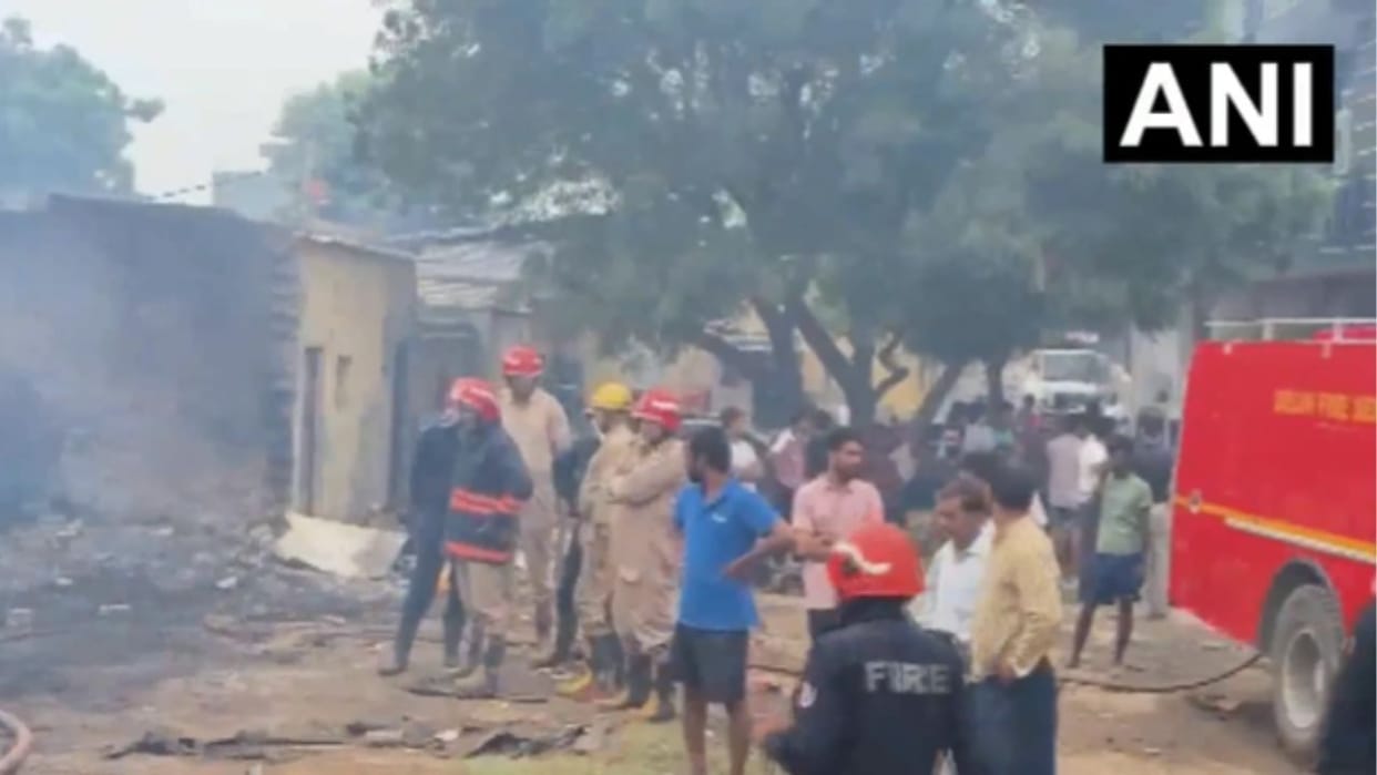 Massive fire breaks out at warehouse in Delhi Fatehpur Beri