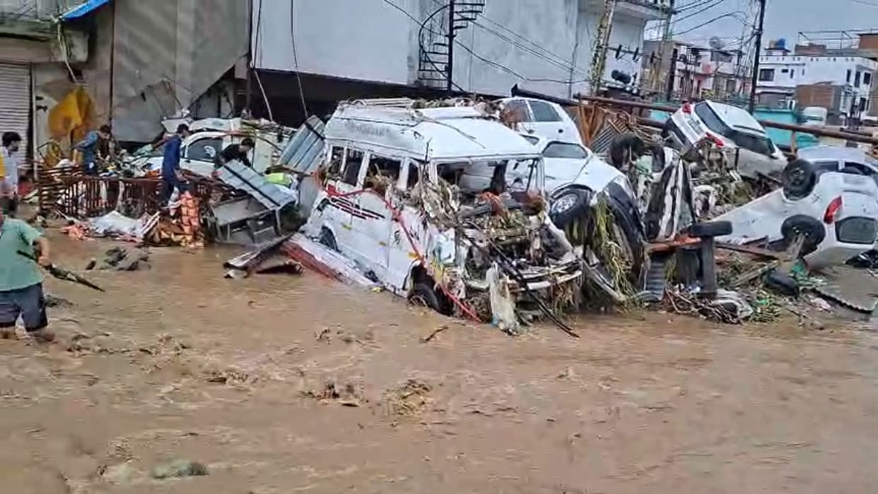 Flash floods hit Rajouri after heavy rains continued till Monday morning.