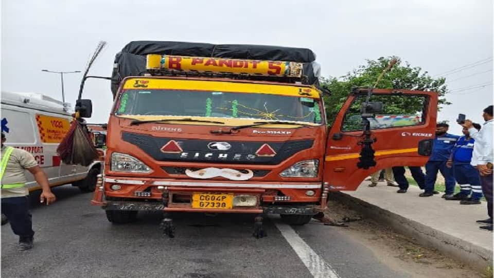 Canter driver dies in suspicious condition on New Southern Bypass in agra