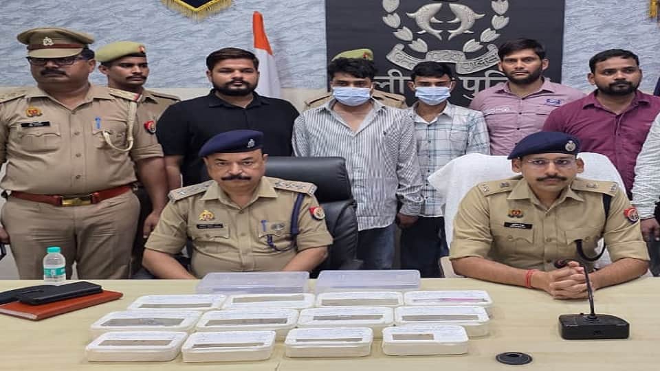 Loot at electrician house revealed