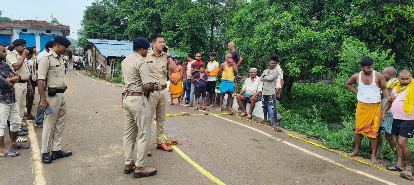 पुलिस बल तैनात