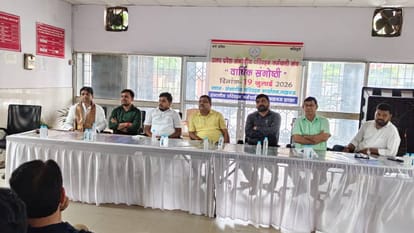 Transport workers sound bugle against auto-approval system in up will move court if grievances go unheard