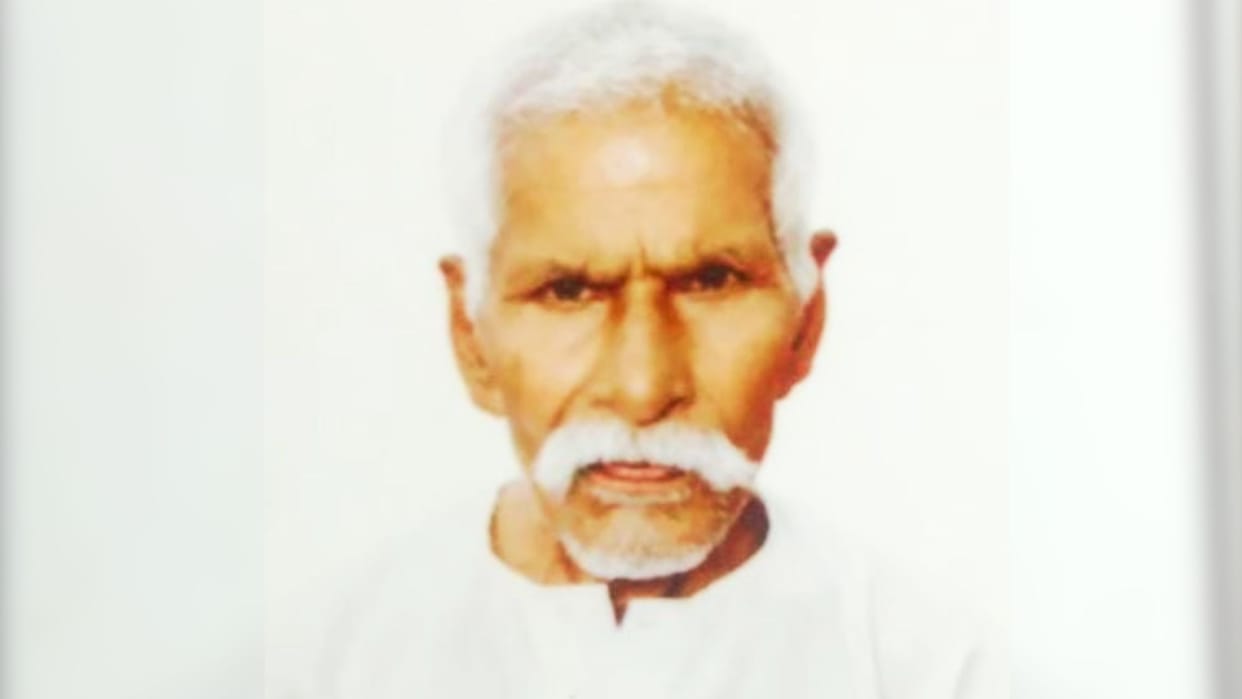 Varanasi Accident Farmer who escaped truck hit Scorpio tumbled for 20 meters and died in agony