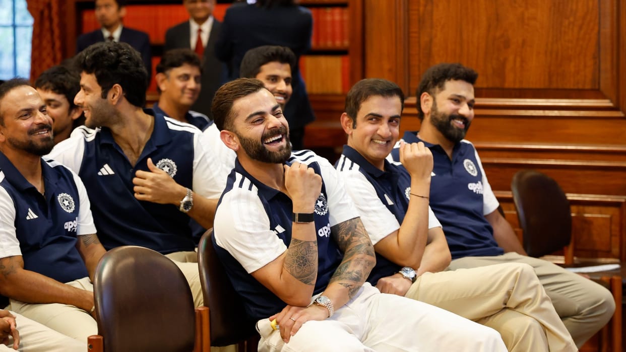 Team India Visits Indian High Commission in London, Receives Warm Welcome From Indian Diaspora