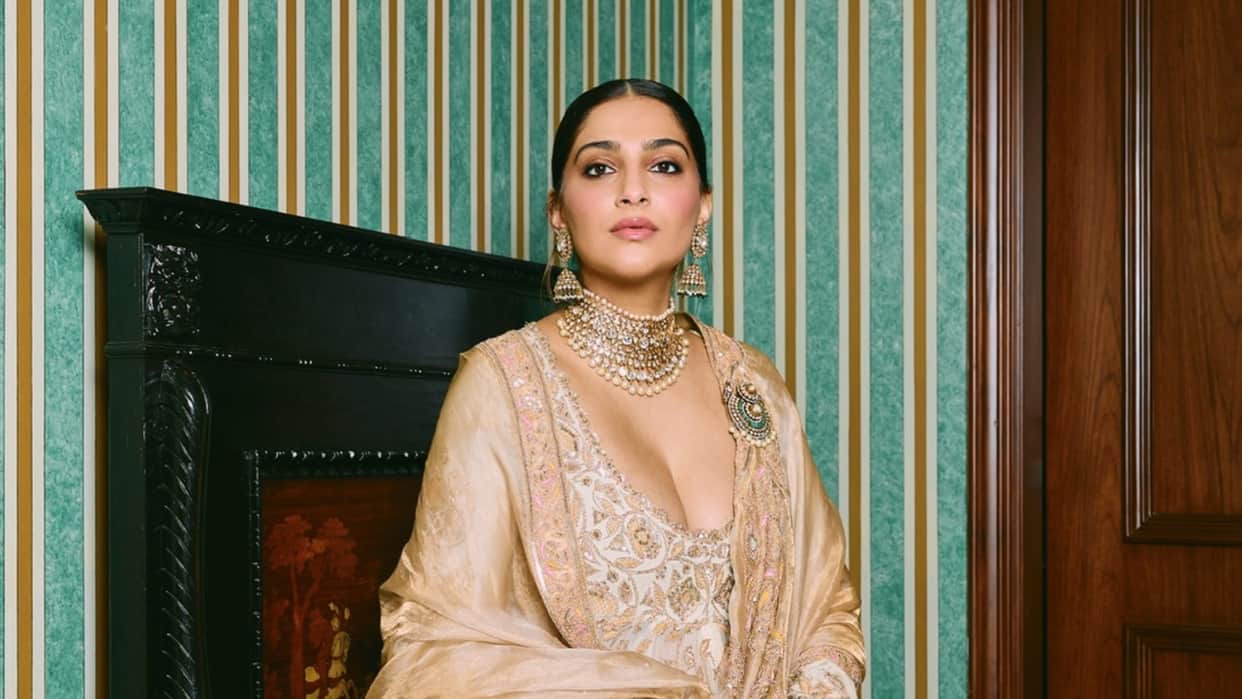Sonam Kapoor criticised designers using Artificial Intelligence give an advice