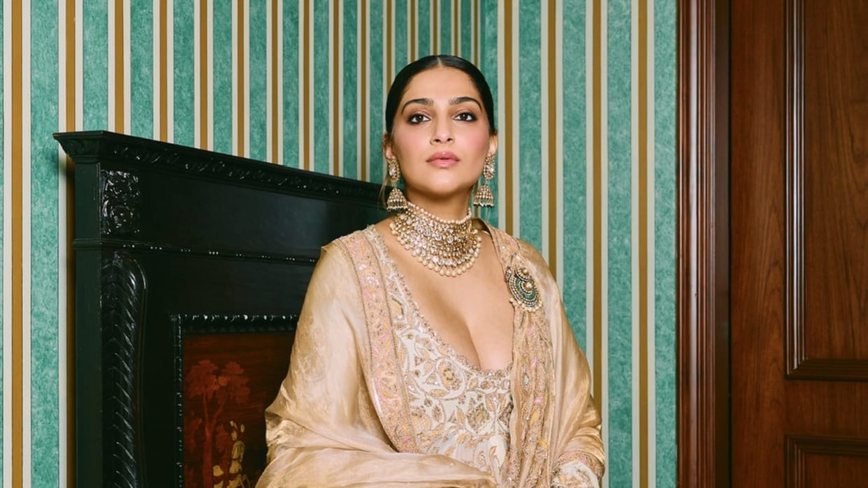 Sonam Kapoor criticised designers using Artificial Intelligence give an advice