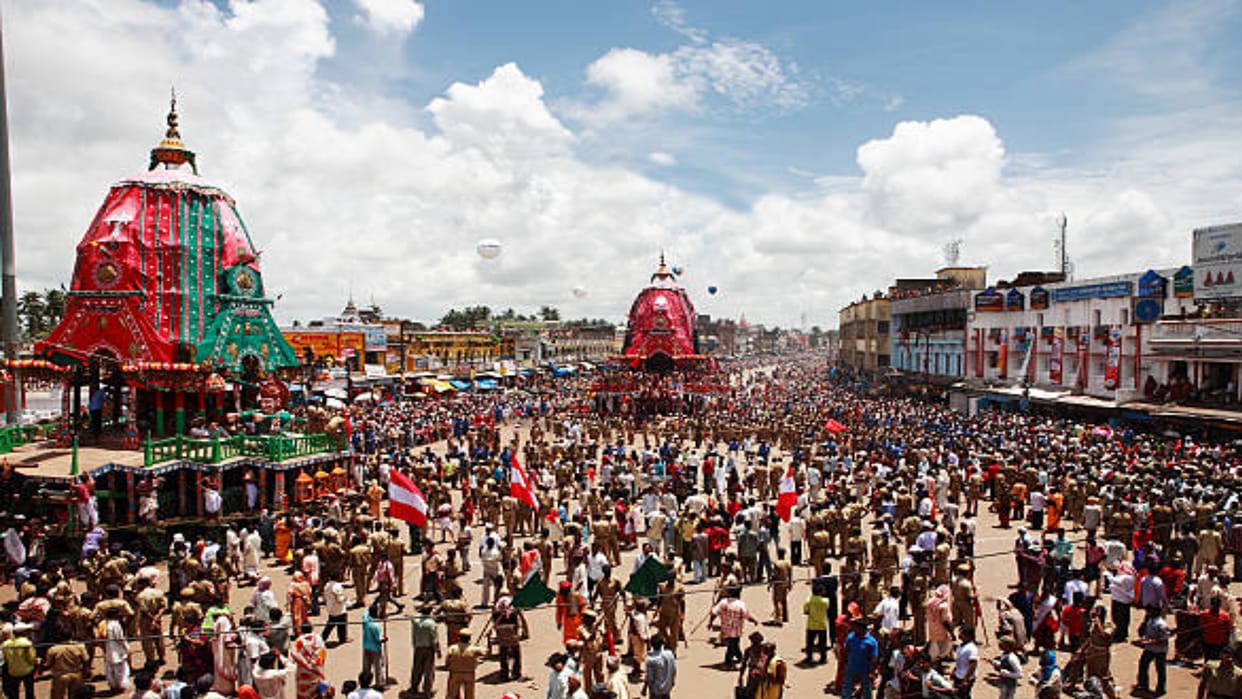 Prayagraj: Bravehearts from Prayagraj provided medical assistance to over 300 pilgrims.