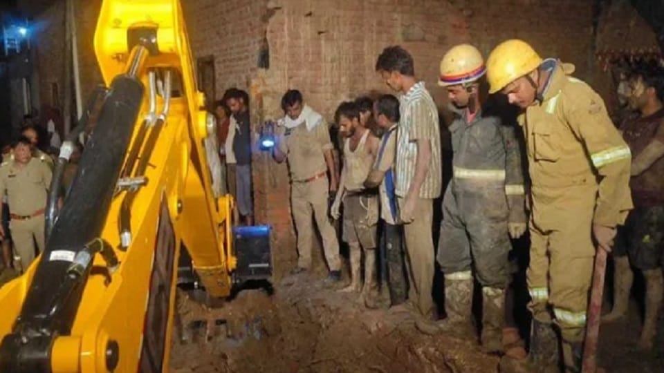 Muzaffarnagar rain tragedy Roof collapses on family eating a meal; five dead, including father and children