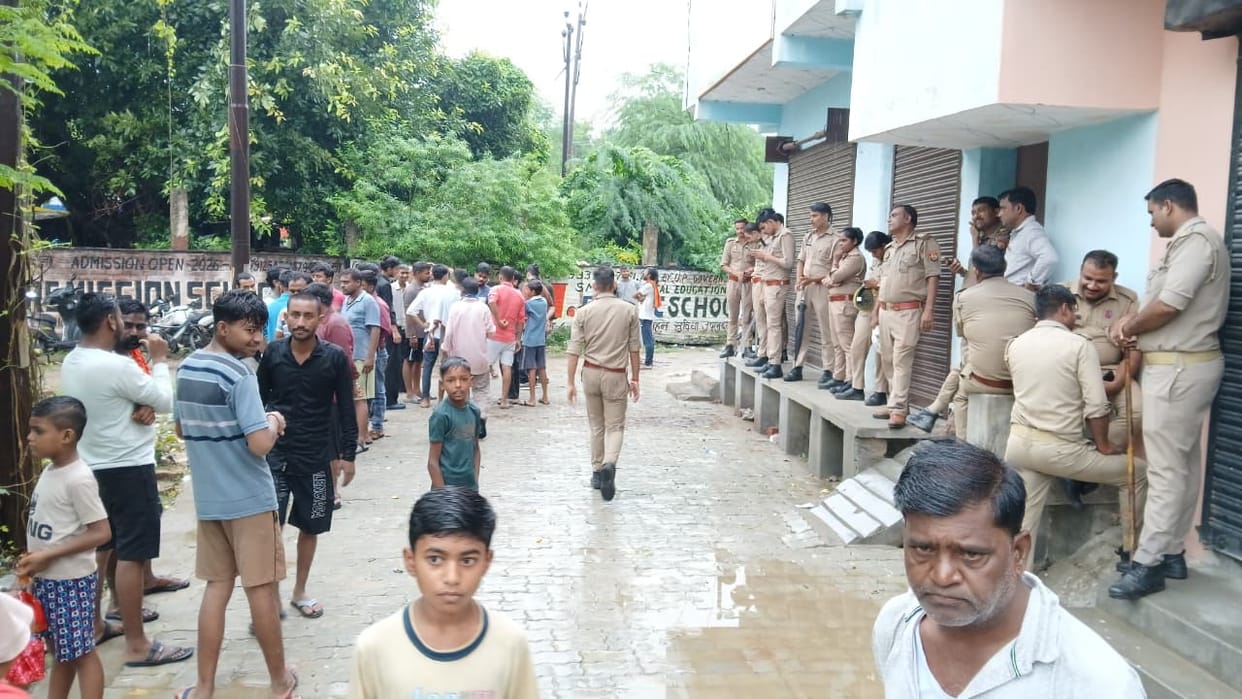 Mazar Construction in Panki Park, Heavy Police Force Deployed