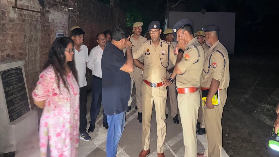 Deadly Clash in Mainpuri One Killed Four Injured in Firing Between Two Groups