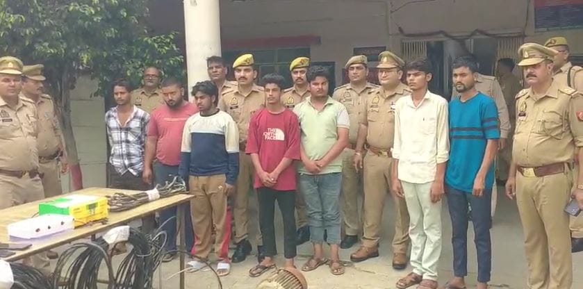 Mathura Police Bust Theft Gang, Seven Arrested With Stolen Vehicles and Weapons