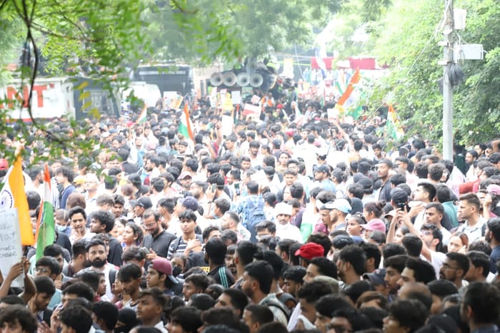 See situation in photos as protesters gather at Jantar Mantar in Delhi for Parliament march