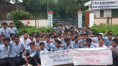 सोनम वांगचुक के समर्थन में नवोदय के छात्रों ने की भूख हड़ताल
