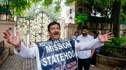 NC protests in Delhi demanding restoration of statehood.