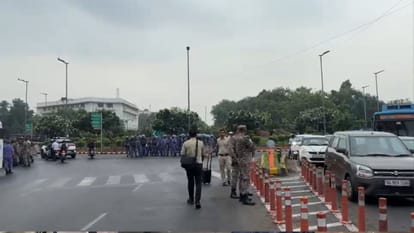 25 battalions of Central Armed Police Forces deployed in Delhi for Chalo Sansad March rally and all updates