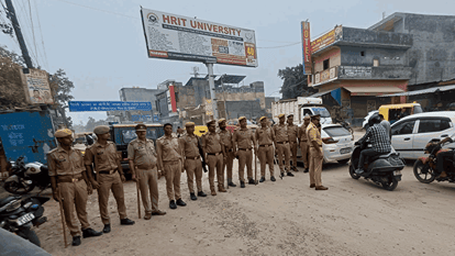 Alert regarding Jantar Mantar protest Heavy police force deployed at  Delhi-UP border