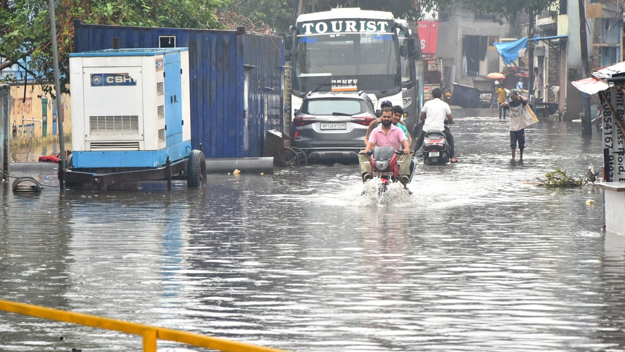 Rain exposes the reality of the drainage system water logging in several areas of the bareilly city