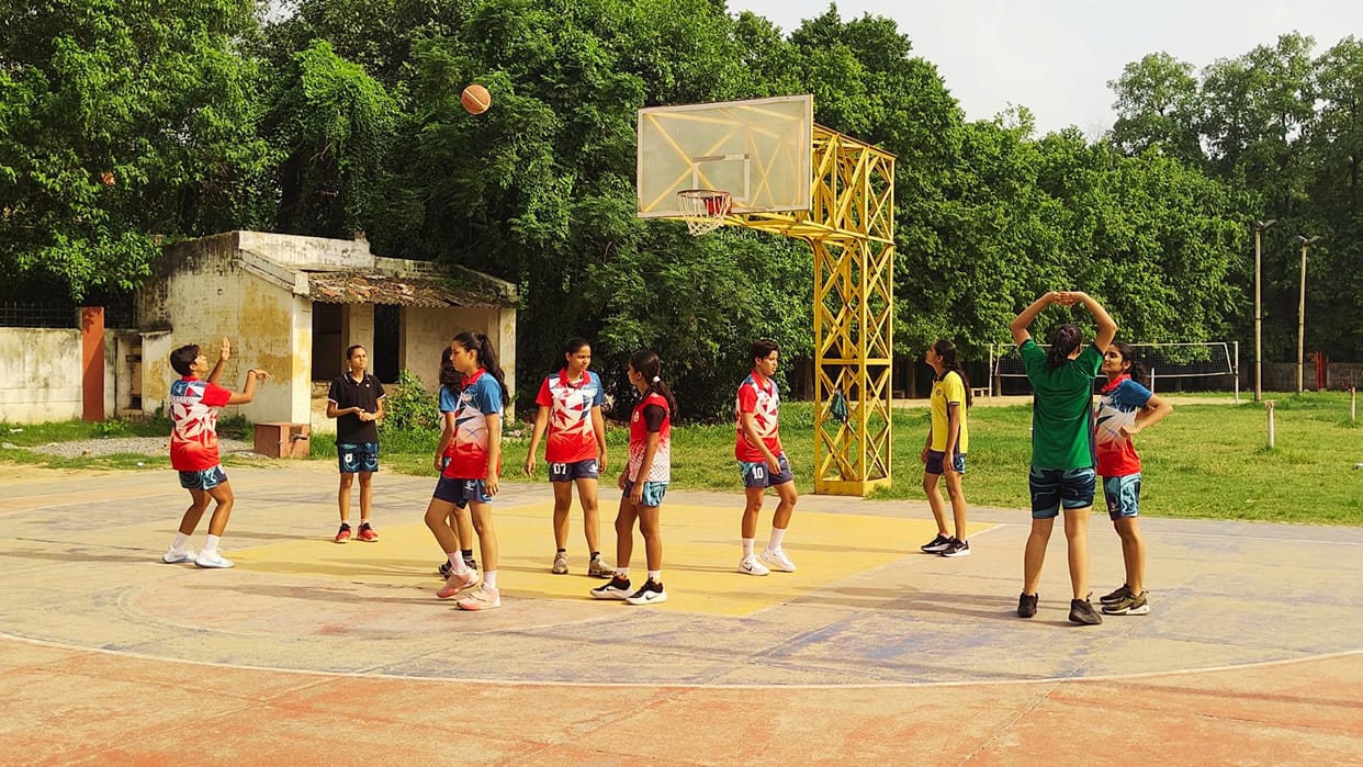 Athletes knees risk Concrete courts sports grounds with synthetic-style surfacing cause for concern