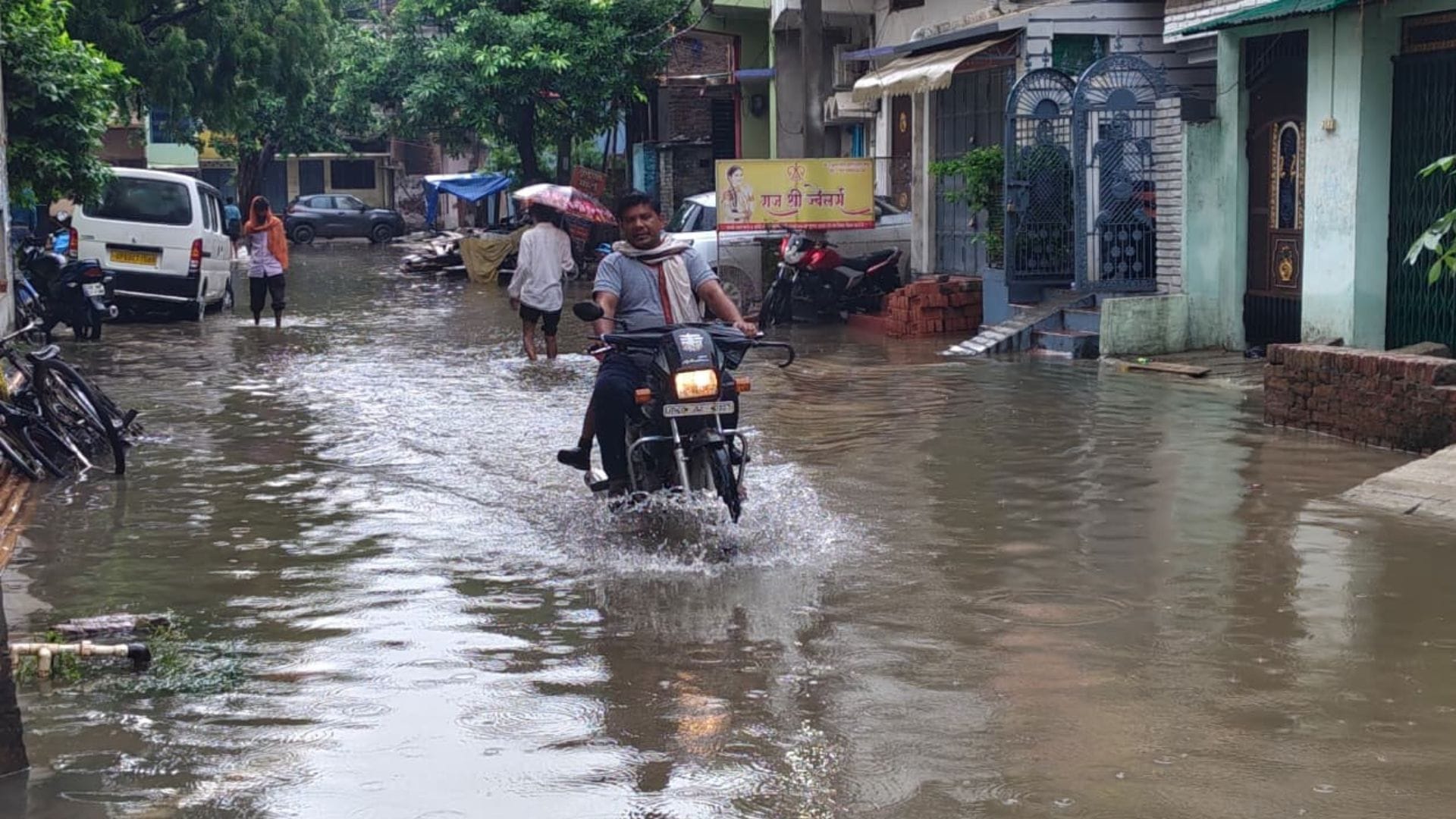 Municipal corporation Ballia claims fall flat amidst rain residents troubled by waterlogging