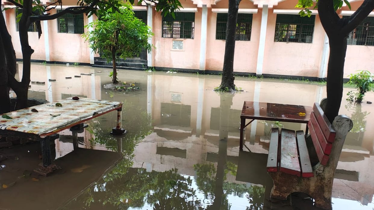 Municipal corporation Ballia claims fall flat amidst rain residents troubled by waterlogging