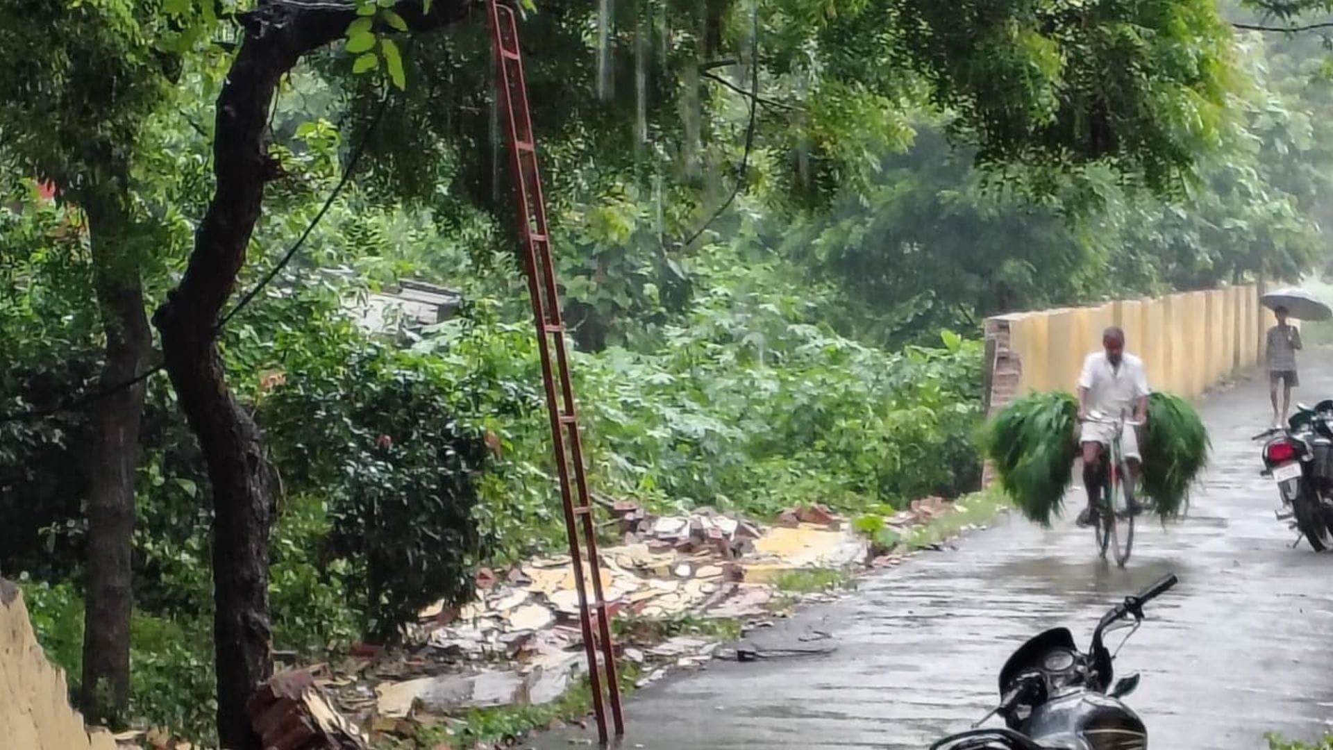 Municipal corporation Ballia claims fall flat amidst rain residents troubled by waterlogging