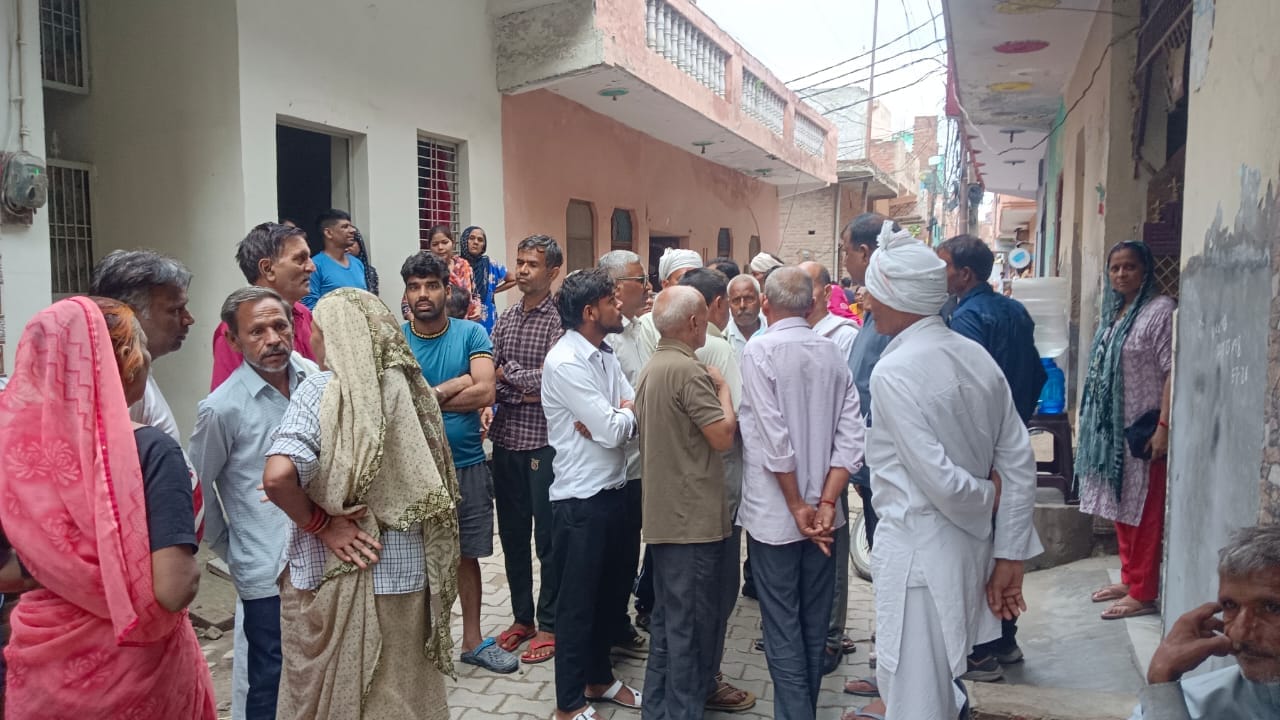 Sons killed mother and father in ghaziabad