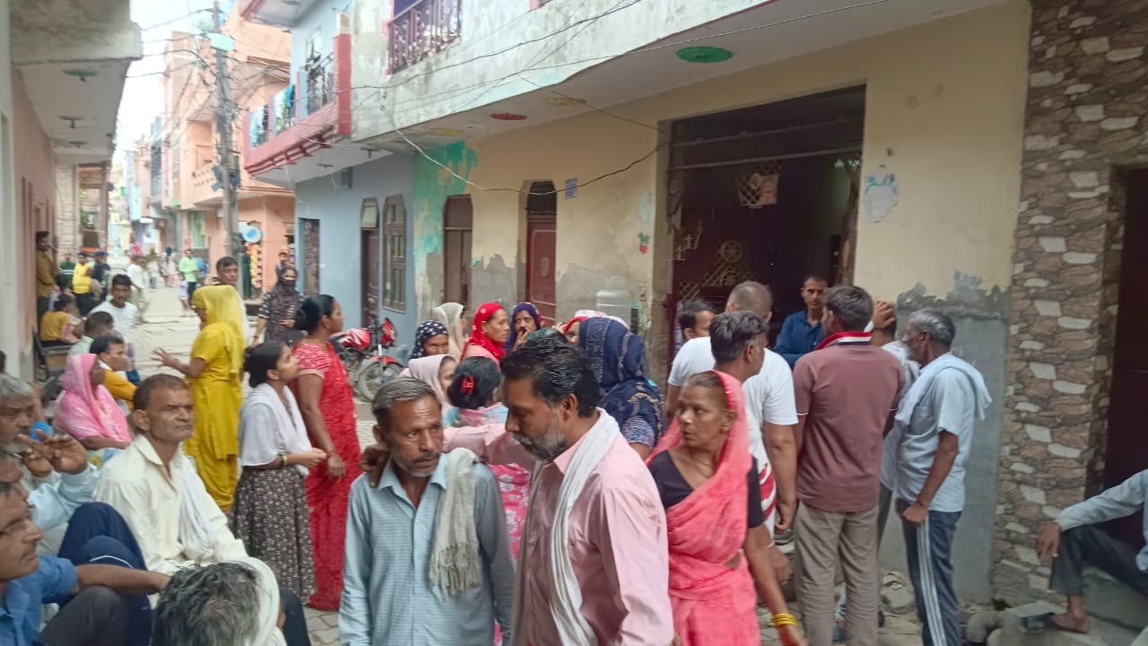 Sons killed mother and father in ghaziabad