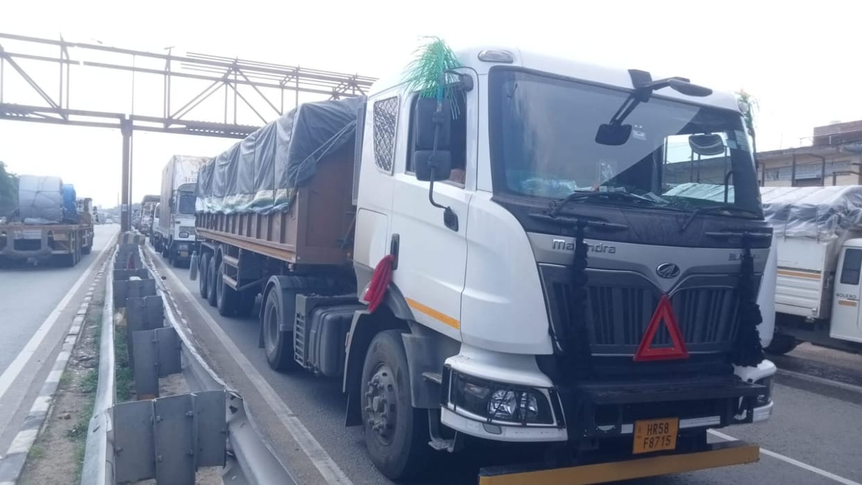 Man dies in road accident after being hit by container truck on highway in Varanasi