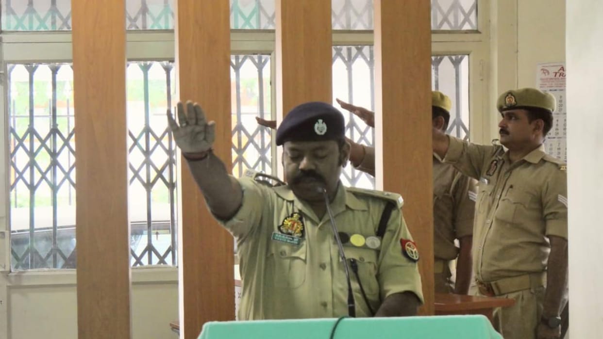 Jhansi: The SSP administered an oath on water conservation