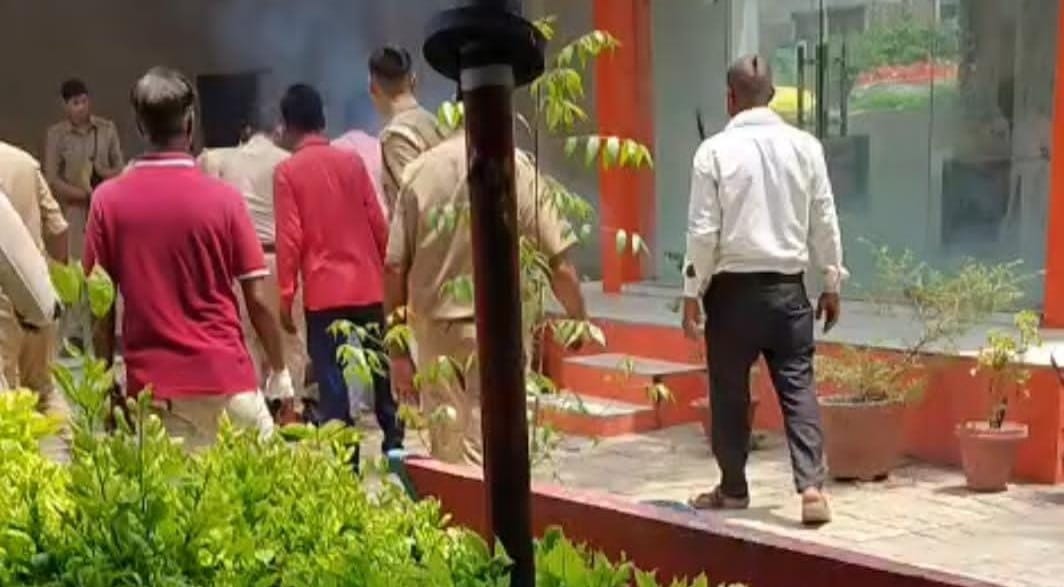Kanpur Man who set himself on fire after dispute with wife dies videos of his siblings have gone viral