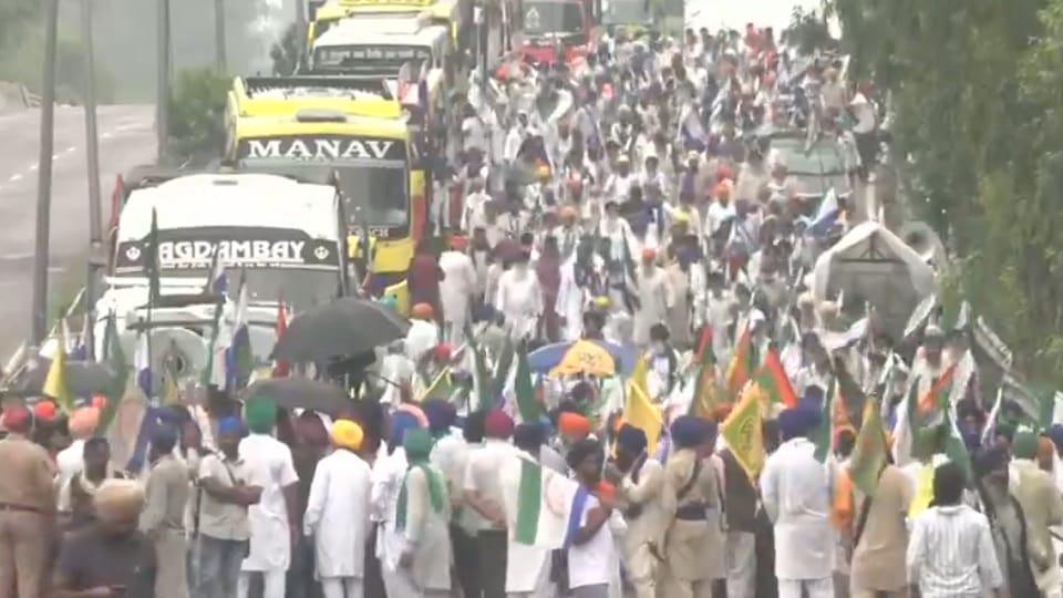 Kisan Mahapanchayat Live:महापंचायत के लिए किसानों का दिल्ली कूच, शंभू बॉर्डर सील, अलर्ट पर पुलिस – Farmer Protest In Delhi Live Kisan Mahapanchayat Against India-us Trade Deal, High Alert Kisan Mahapanchayat Live:महापंचायत के लिए किसानों का दिल्ली कूच, शंभू बॉर्डर सील, अलर्ट पर पुलिस – Farmer Protest In Delhi Live Kisan Mahapanchayat Against India-us Trade Deal, High Alert