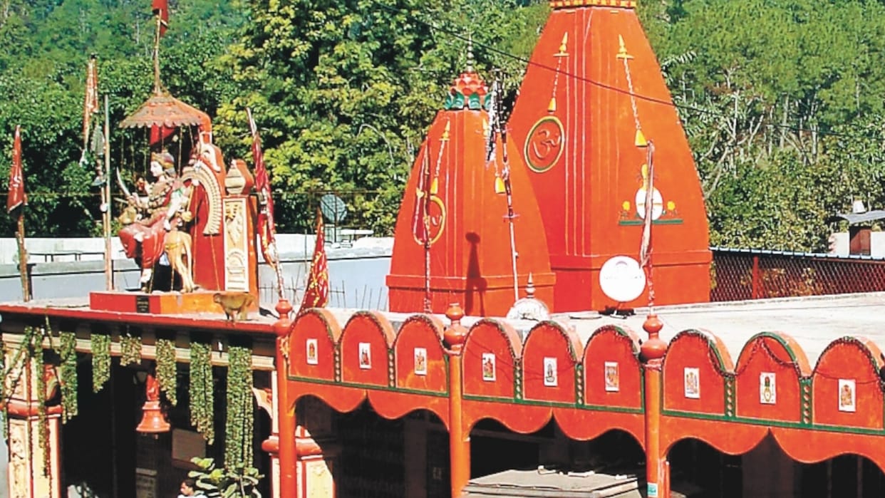 Maa Daat Kali Temple Dehradun Devotees Seek Blessings Before Driving New Vehicles for the First Time