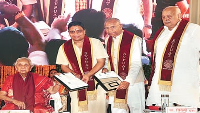 Convocation Ceremony Agriculture University meerut, Governor Anandi Ben Patel Inspires Students to Dream Big