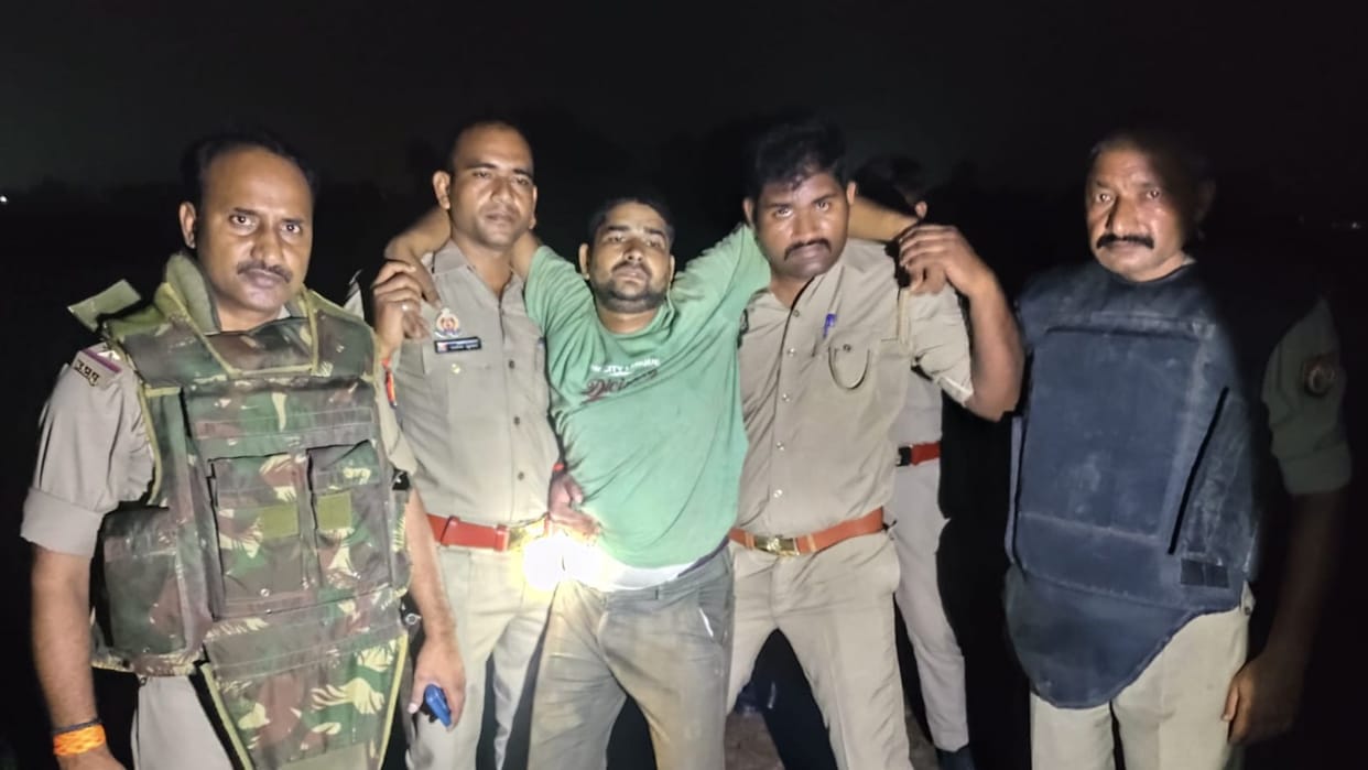 Police encounter in Azamgarh Main accused in grandfather-grandson murder case arrested