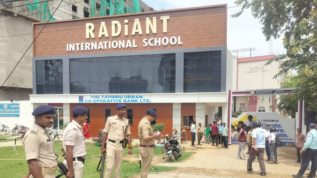 Bomb Threat Four Private Schools Evacuated After Receiving Explosive Threats in Patna