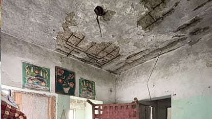 Two houses collapsed within just 15 years; committee formed to investigate.