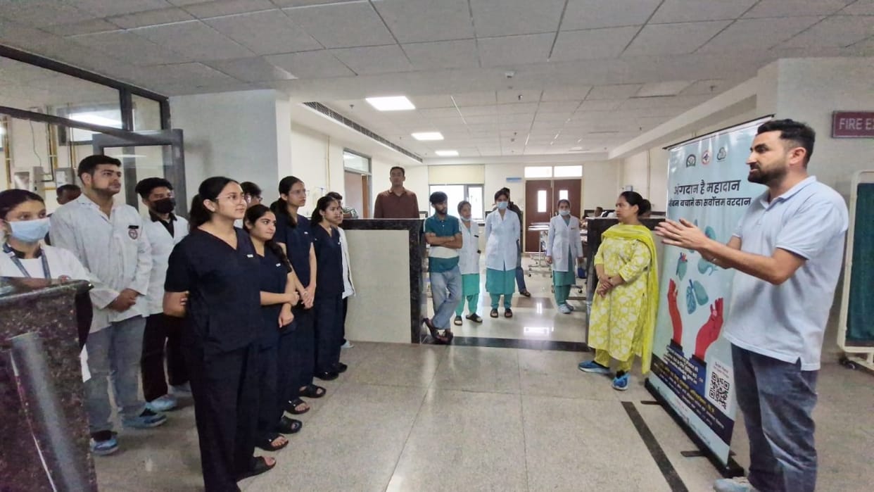 Dialysis staff at AIMSS Chamiana took an organ donation pledge and raised awareness among the patients' attend