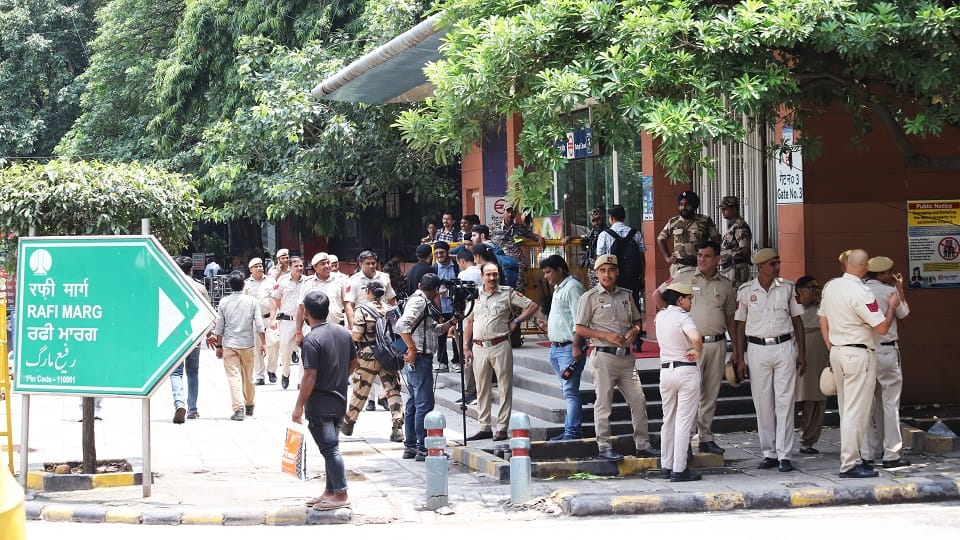 15 metro stations in Delhi remain closed for third consecutive day Mandi House Central Secretariat open