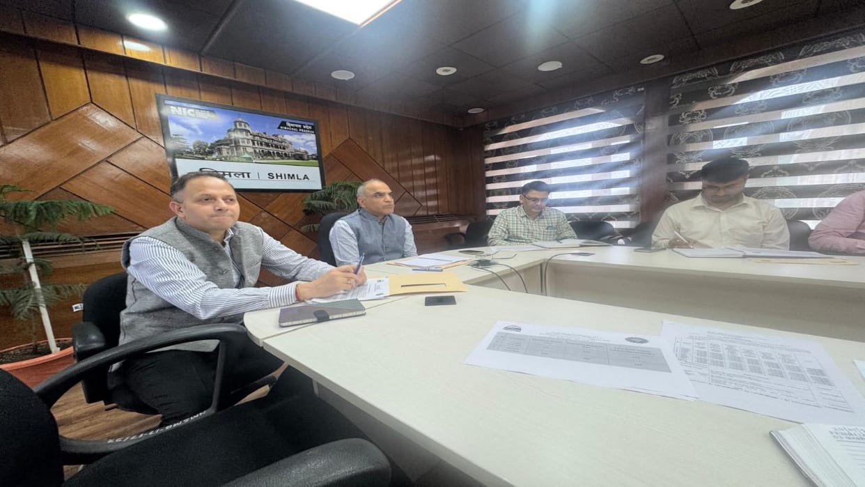 District administration directed to remain on high alert during the monsoon; cs held a meeting with officials